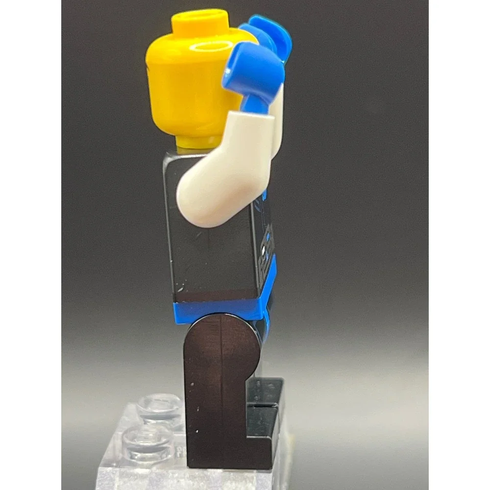 LEGO Space Ice Planet 2002 Series 26 Minifigure Blue Armor White Helmet col444